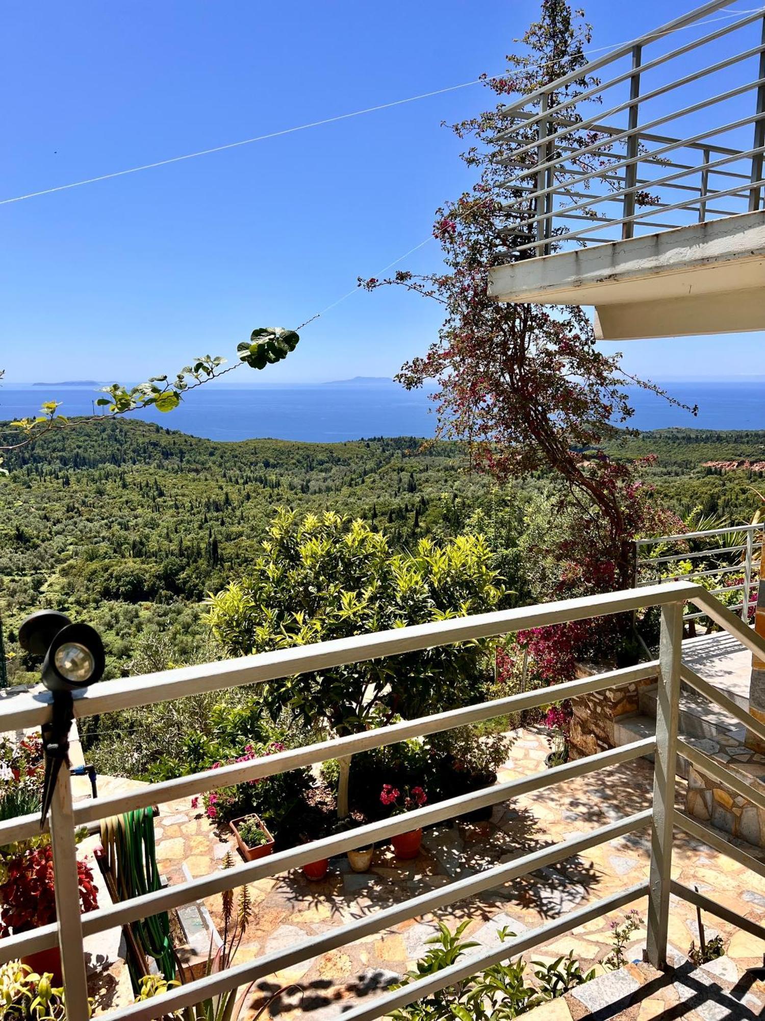 Vila Tatjana Guest House Vuno Exterior foto